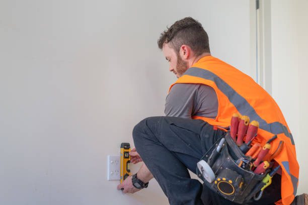 Best Licensed Electrician  in Fairmont, MN